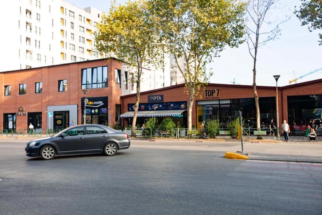 Luxury Apartment At Condor Center 地拉那 外观 照片